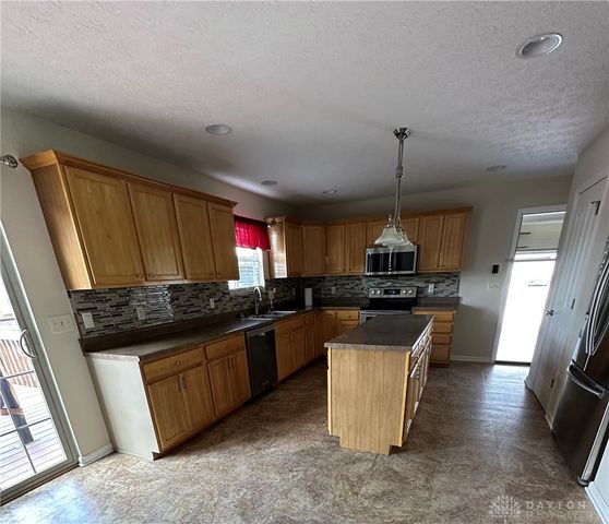 4391 Saratoga Place, Huber Heights, OH 45424
