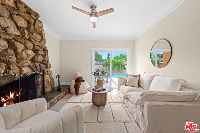 1444 N Ontario Street, Burbank, CA 91505