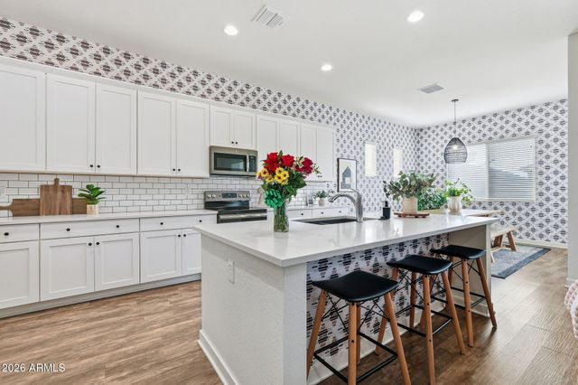 20523 E CARRIAGE Way, Queen Creek, AZ 85142