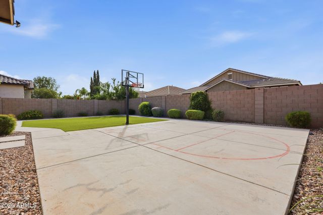 20523 E CARRIAGE Way, Queen Creek, AZ 85142