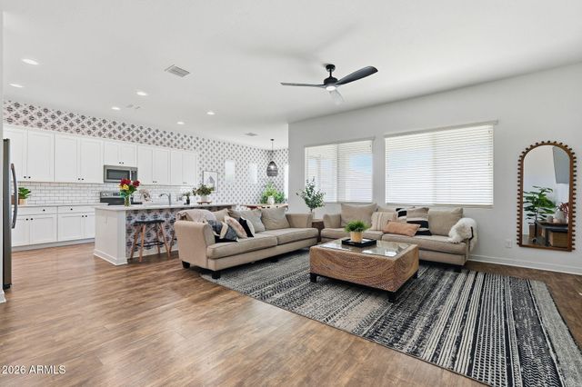 20523 E CARRIAGE Way, Queen Creek, AZ 85142