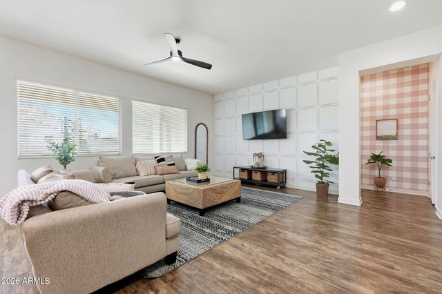 20523 E CARRIAGE Way, Queen Creek, AZ 85142