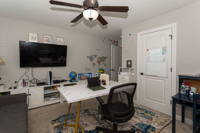 4411 Slate Creek Drive, Bettendorf, IA 52722