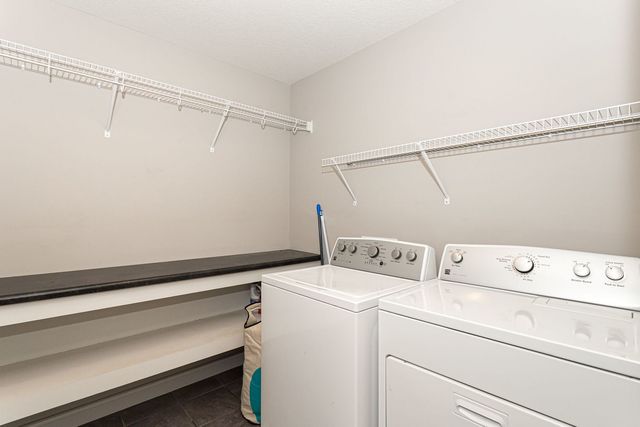 4411 Slate Creek Drive, Bettendorf, IA 52722