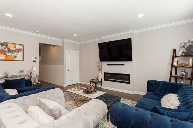 4411 Slate Creek Drive, Bettendorf, IA 52722