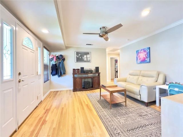 218 Princeton Avenue, Claremont, CA 91711