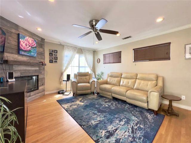 218 Princeton Avenue, Claremont, CA 91711