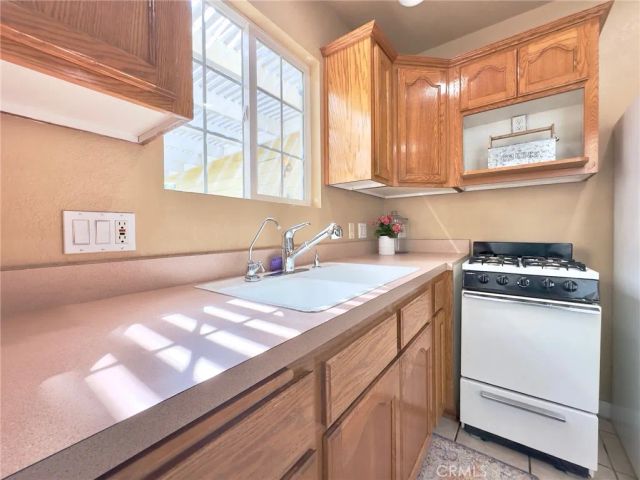 218 Princeton Avenue, Claremont, CA 91711