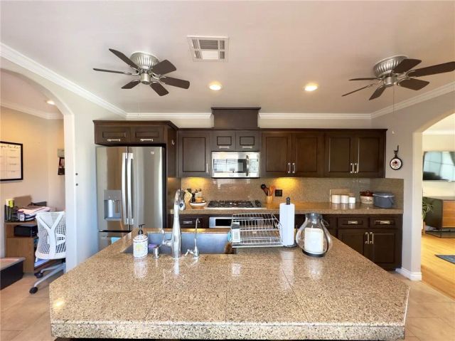 218 Princeton Avenue, Claremont, CA 91711