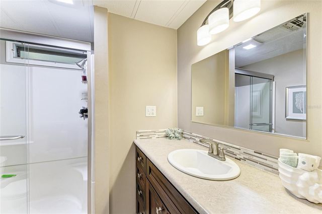 5316 53RD AVENUE E L1, Bradenton, FL 34203