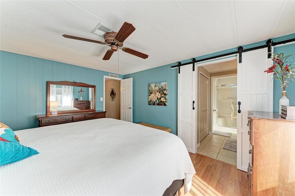 Image 27 of property listing at 5316 53RD AVENUE E L1, Bradenton, FL 34203