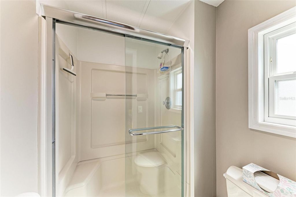 Image 29 of property listing at 5316 53RD AVENUE E L1, Bradenton, FL 34203