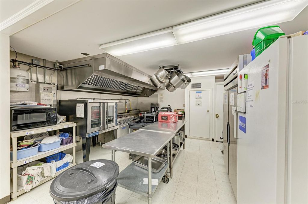 Image 58 of property listing at 5316 53RD AVENUE E L1, Bradenton, FL 34203