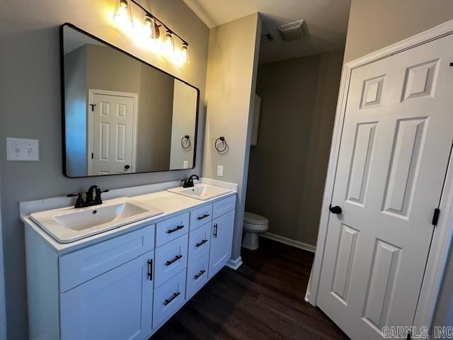 907 West Street, White Hall, AR 71602