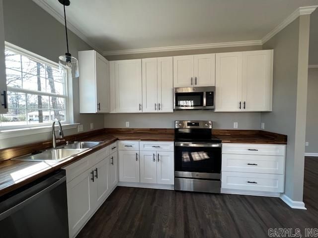 907 West Street, White Hall, AR 71602