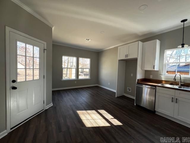 907 West Street, White Hall, AR 71602