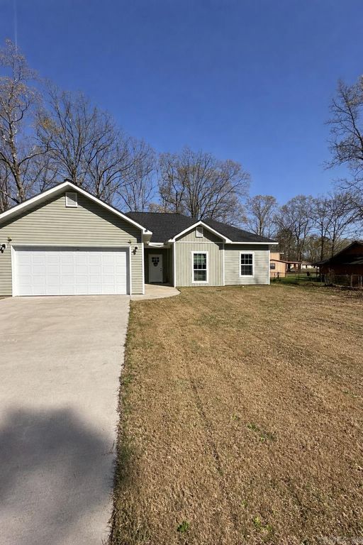 907 West Street, White Hall, AR 71602