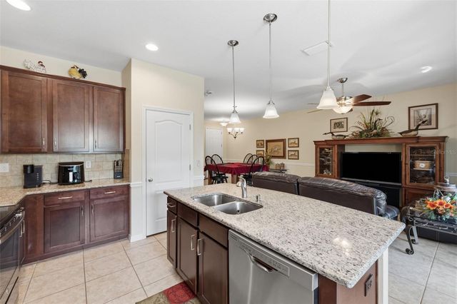 13121 CANOPY CREEK DRIVE, Tampa, FL 33625