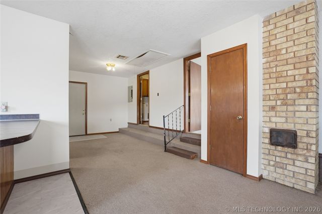 12192 S Highway 64, Muskogee, OK 74403