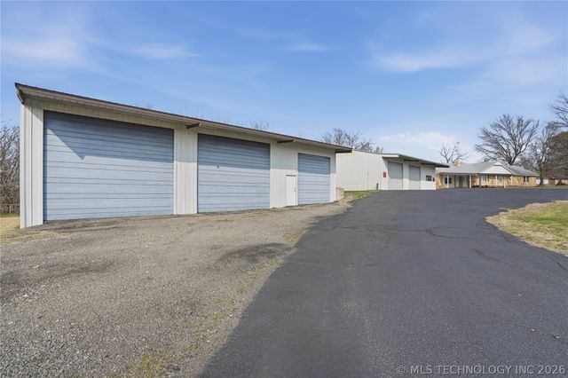 12192 S Highway 64, Muskogee, OK 74403