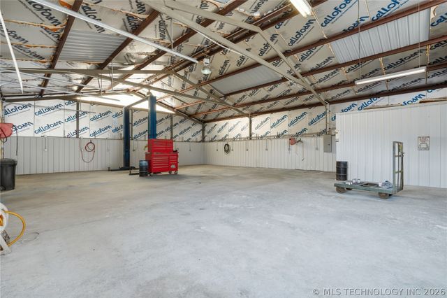 12192 S Highway 64, Muskogee, OK 74403