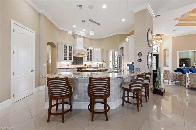 3944 W Riverside DR, Fort Myers, FL 33901