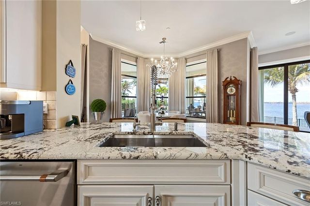 3944 W Riverside DR, Fort Myers, FL 33901