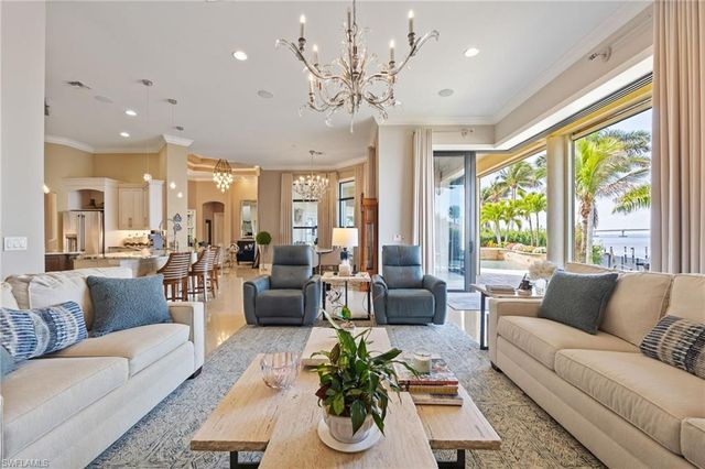 3944 W Riverside DR, Fort Myers, FL 33901