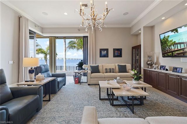 3944 W Riverside DR, Fort Myers, FL 33901