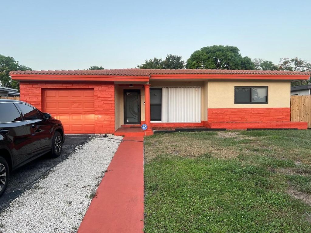 200 NW 33RD Terrace, Lauderhill, FL 33311