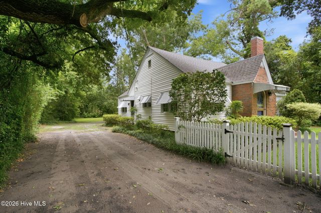 4201 Wrightsville Avenue, Wilmington, NC 28403