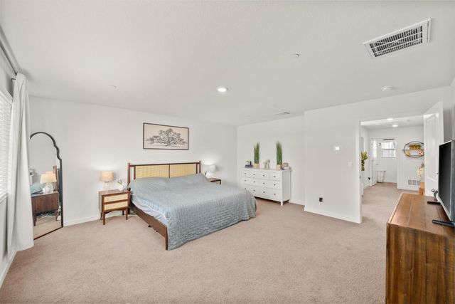 5064 Star Dance Cir, Roseville, CA 95747