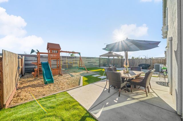 5064 Star Dance Cir, Roseville, CA 95747