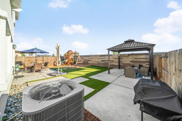 5064 Star Dance Cir, Roseville, CA 95747