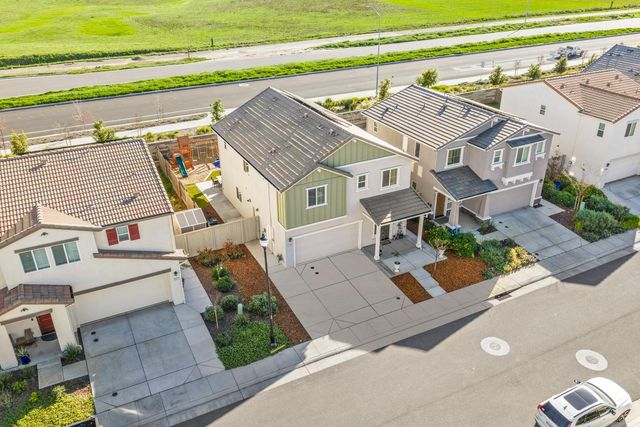 5064 Star Dance Cir, Roseville, CA 95747