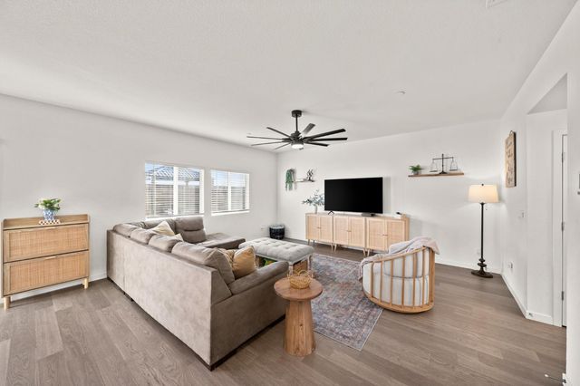 5064 Star Dance Cir, Roseville, CA 95747