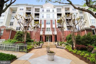 1641 INTERNATIONAL DR #304, Mclean, VA 22102