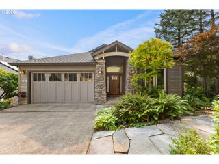 6719 S Corbett Ave, Portland, OR 97219