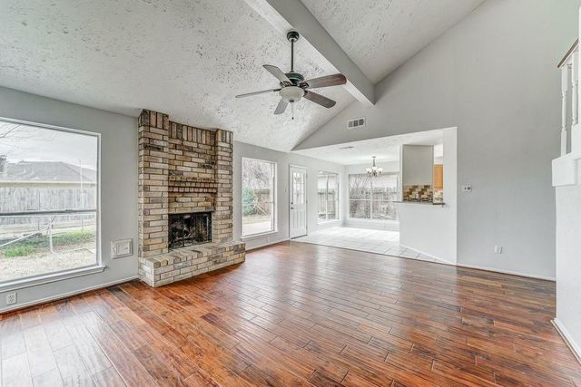 1916 Woodland Hills Drive, Missouri City, TX 77489