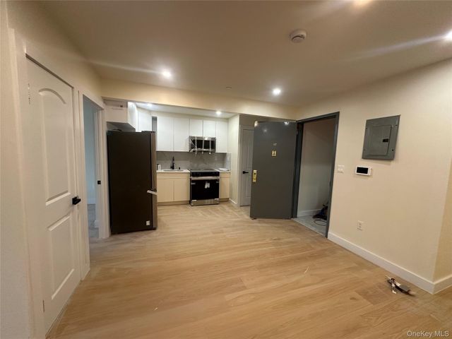 8840 54th Avenue 2B, Elmhurst, NY 11373