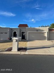 10226 E MICHIGAN Avenue, Sun Lakes, AZ 85248