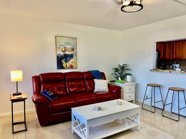 1011 Harwood C 1011, Deerfield Beach, FL 33442