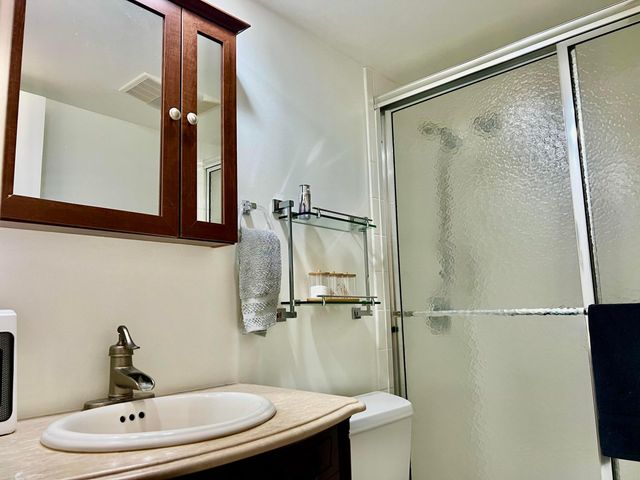 1011 Harwood C 1011, Deerfield Beach, FL 33442