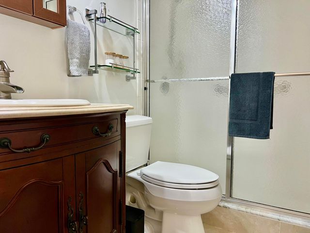 1011 Harwood C 1011, Deerfield Beach, FL 33442