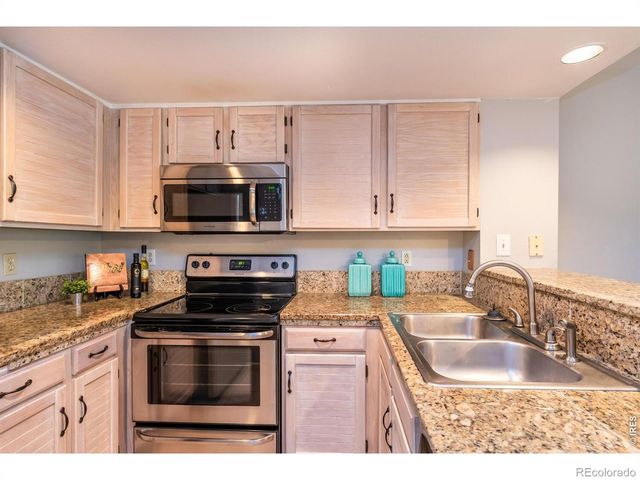935 Broadway 103, Boulder, CO 80302