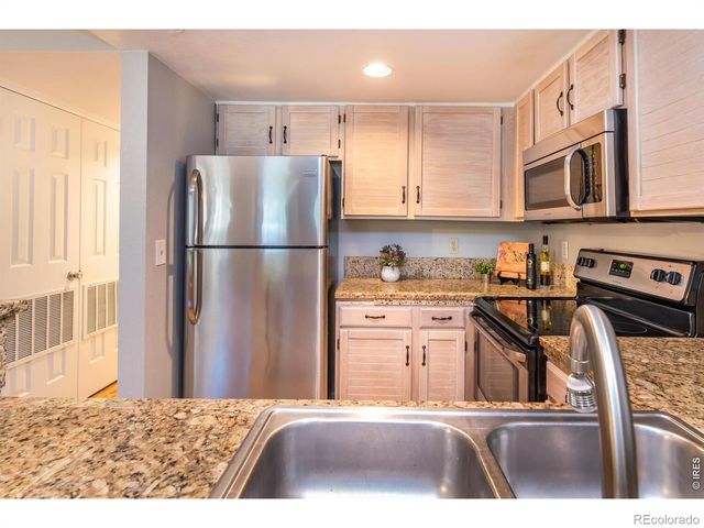 935 Broadway 103, Boulder, CO 80302