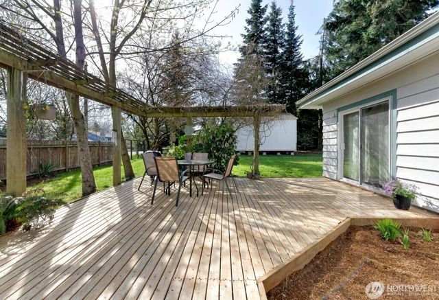 10221 132nd Avenue NE, Kirkland, WA 98033