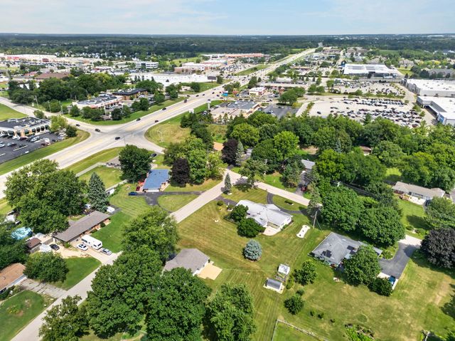 7103 Mill Road, Rockford, IL 61108