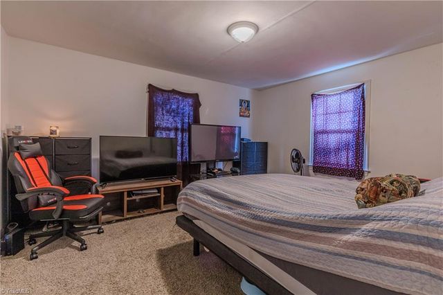 2843 S Main Street, Winston-salem, NC 27127