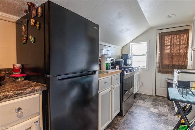 2843 S Main Street, Winston-salem, NC 27127